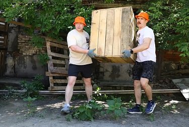 Помощь приюту «Последний ангел» 